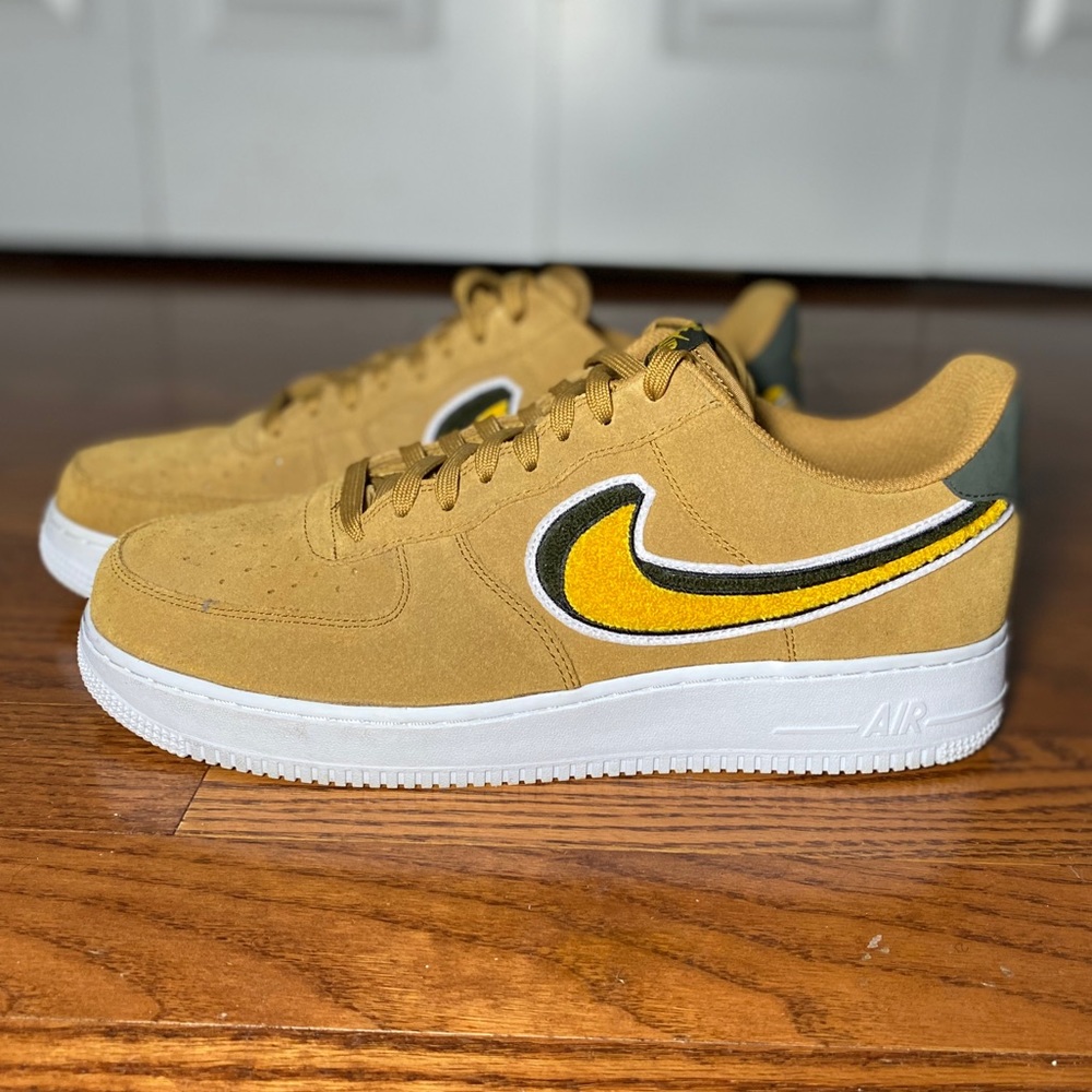 Nike AF1 Low 3D Chenille Swoosh Muted Bronze - Picture 1 of 8